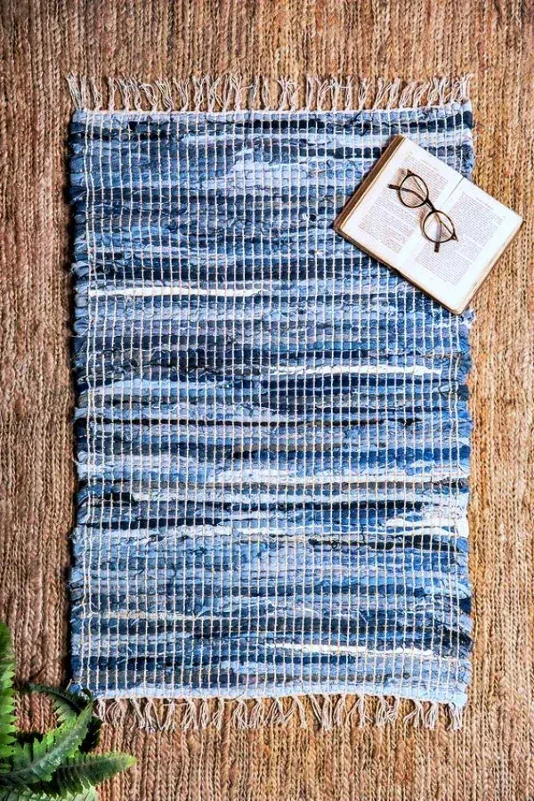 16 maneiras criativas de fazer tapetes usando jeans reciclado