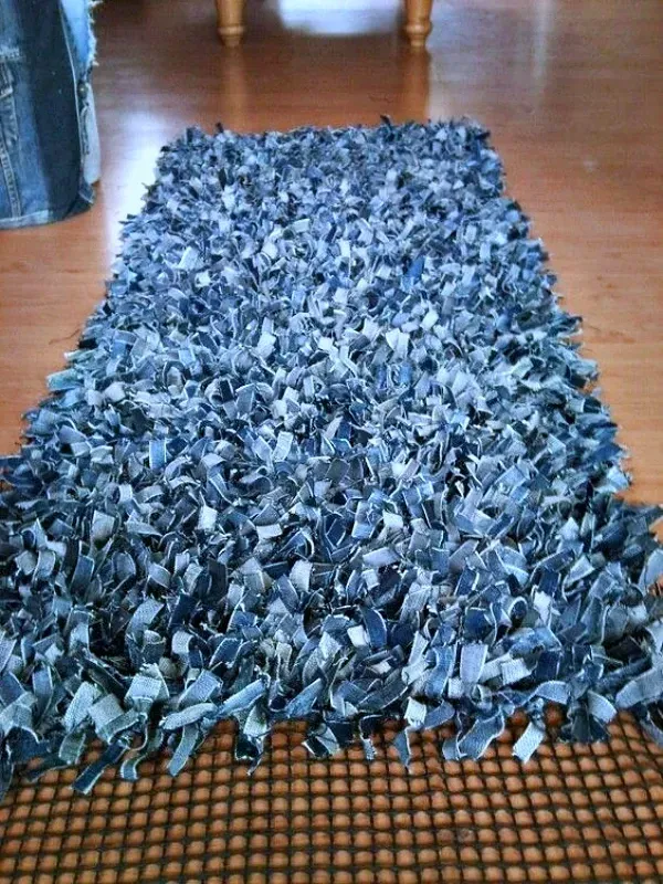16 maneiras criativas de fazer tapetes usando jeans reciclado