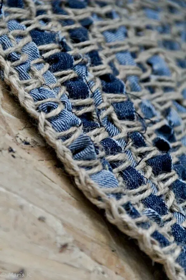 16 maneiras criativas de fazer tapetes usando jeans reciclado