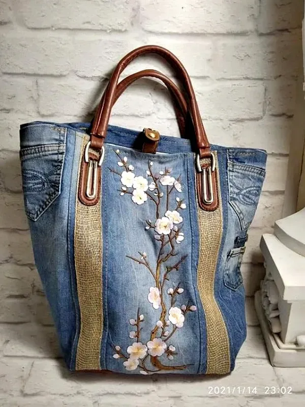 Bolsas de jeans reciclado: A moda sustentável com muito estilo