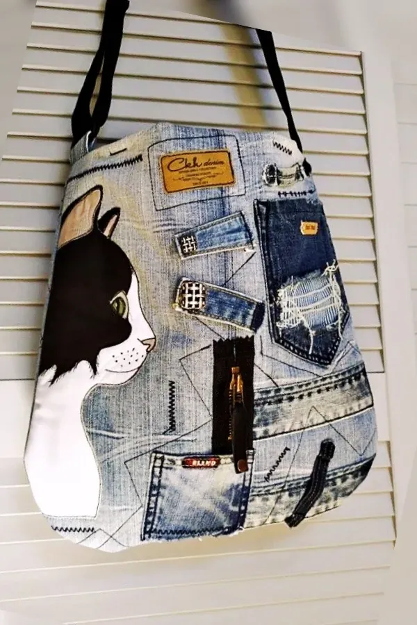 Calças de jeans velhas virando bolsas estilosas - recicle, reuse, refaça!