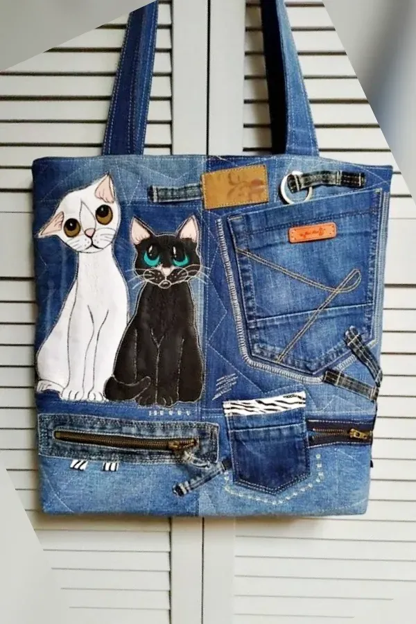 Calças de jeans velhas virando bolsas estilosas - recicle, reuse, refaça!