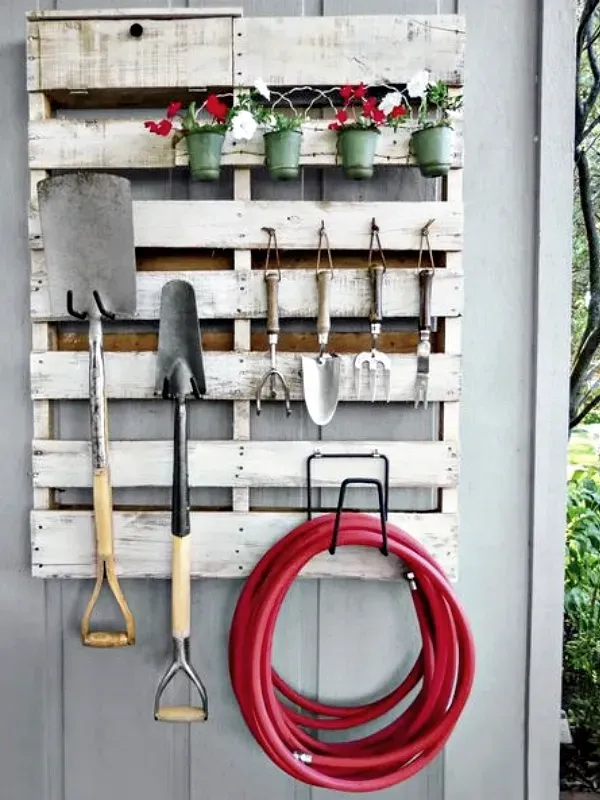 Ideias Criativas para Organizar sua Casa com Pallets - jardinagem