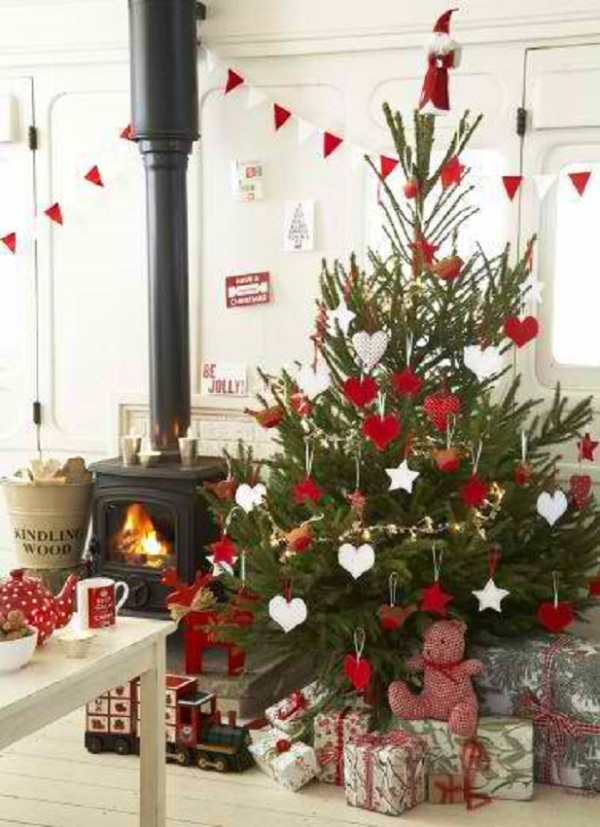 Árvore de natal criativa ou tradicional