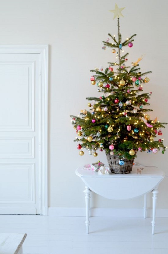 Árvore de natal tradicional ou árvore de natal criativa