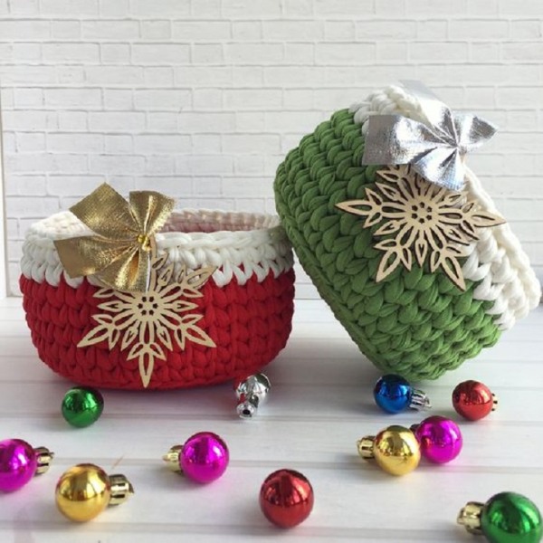 Kit presente com cestos de Natal com fio de malha