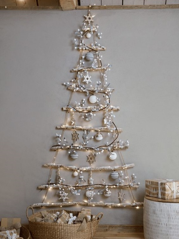 Preparando o Natal: 20 Modelos de Árvores de Natal Criativas e Econômicas