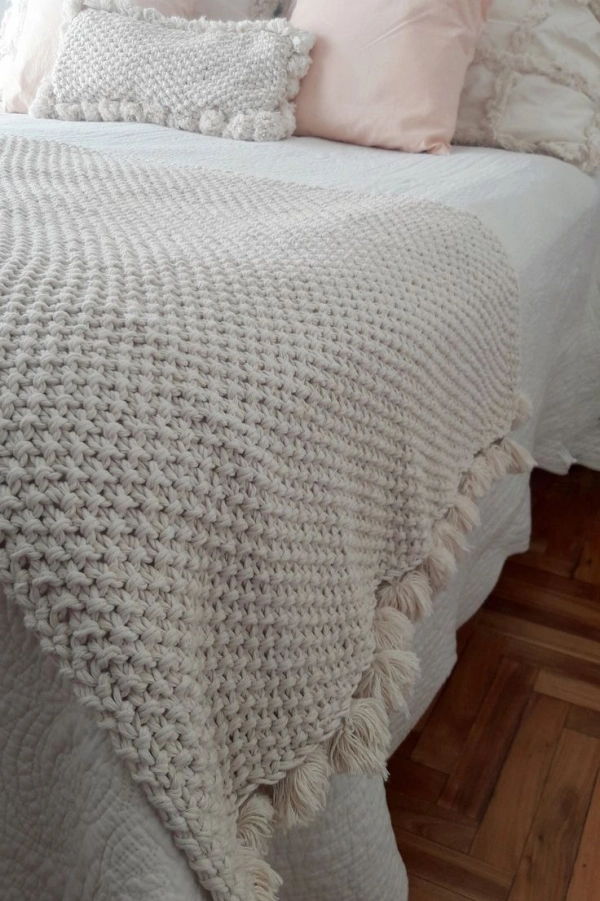 Modelos de Peseiras em Tricô: Ideias de Charme para Decorar Seu Quarto