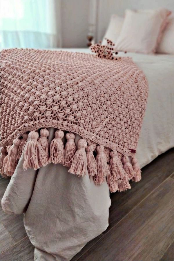 Modelos de Peseiras em Tricô: Ideias de Charme para Decorar Seu Quarto