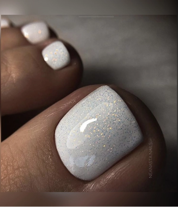 Unhas dos Pés Perfeitas: Cores de Esmaltes que Combinam com o Look do Verão