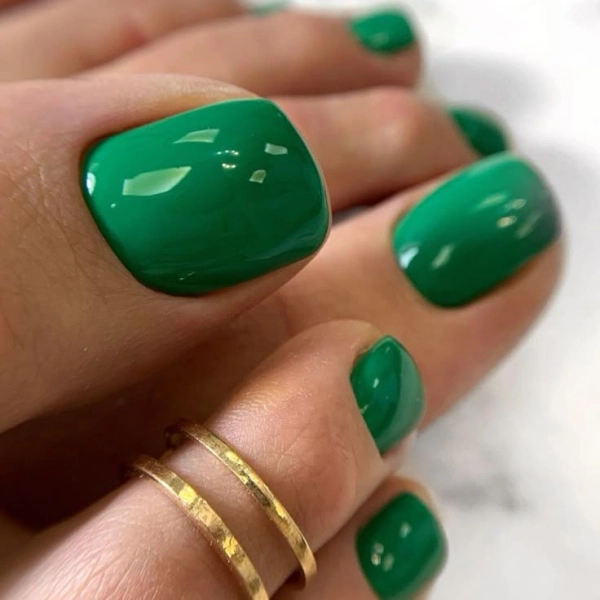 Unhas dos Pés Perfeitas: Cores de Esmaltes que Combinam com o Look do Verão