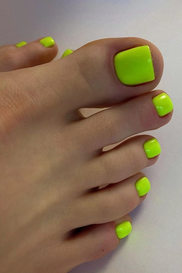 Unhas dos Pés Perfeitas: Cores de Esmaltes que Combinam com o Look do Verão