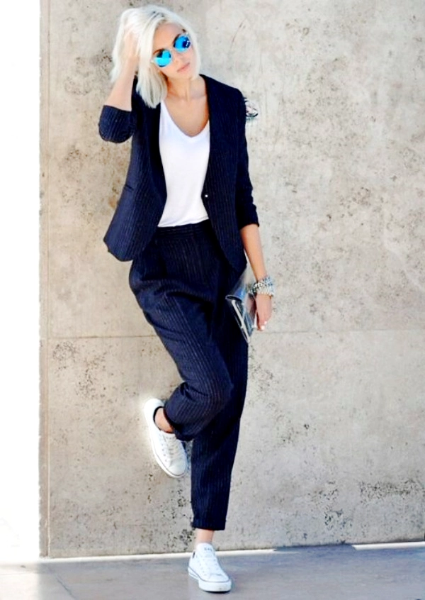 Moda Anti-Idade: Look Confortável e Moderno Usando Tênis