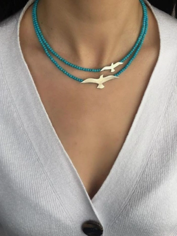 Colares Femininos: O Acessório Que Transforma Qualquer Look