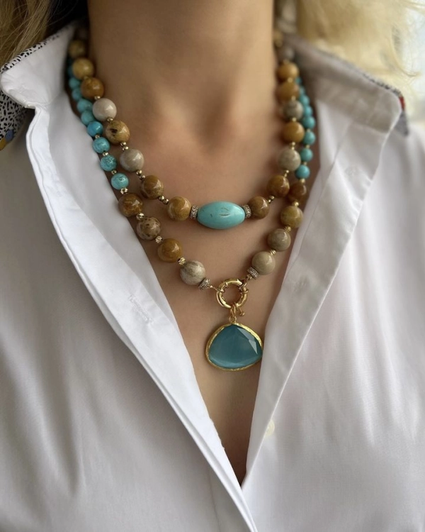 Colares Femininos: O Acessório Que Transforma Qualquer Look