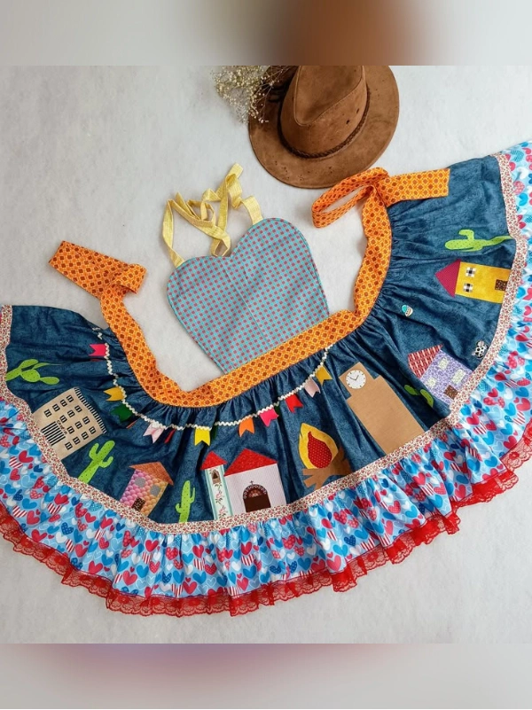 Inspirações de Avental e Jardineira para Festa Junina — Dicas de Trajes Caipiras