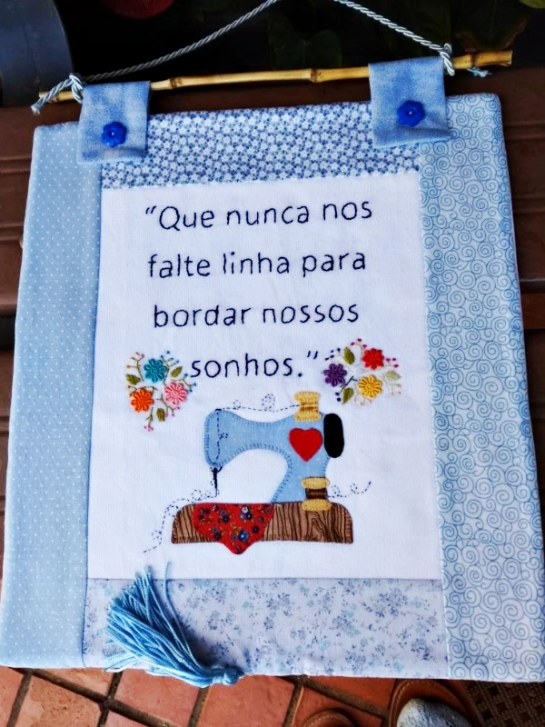 Mensagens Bordadas: Frases de Amor, Aconchego e Boas Vibrações