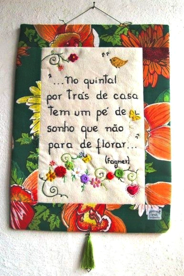 Mensagens Bordadas: Frases de Amor, Aconchego e Boas Vibrações