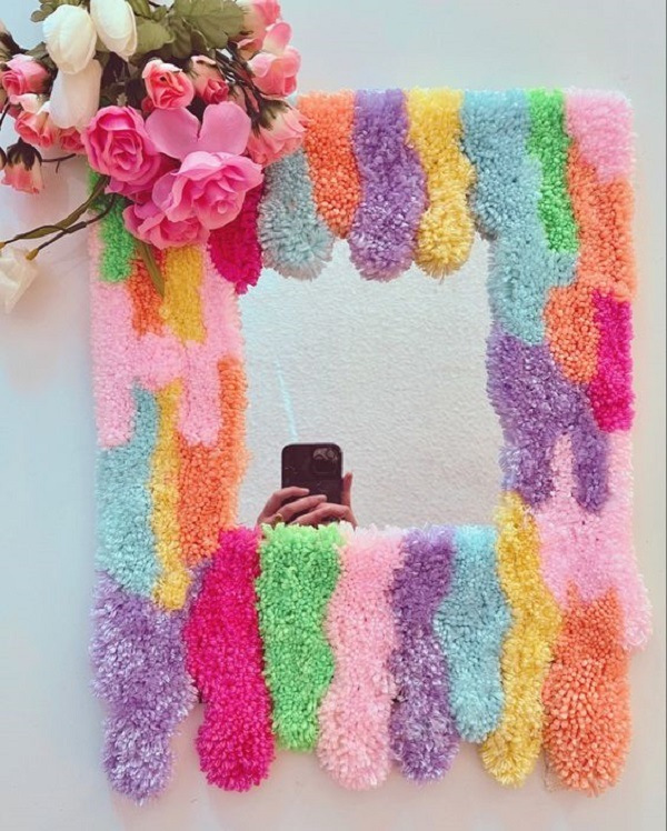 Espelho com bordado em ponto russo: charme artesanal na decoração