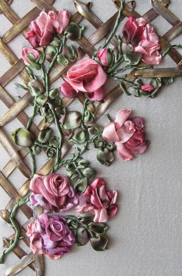 Bordado com Fitas: Ideias Florais para Inspirar Seus Próximos Projetos