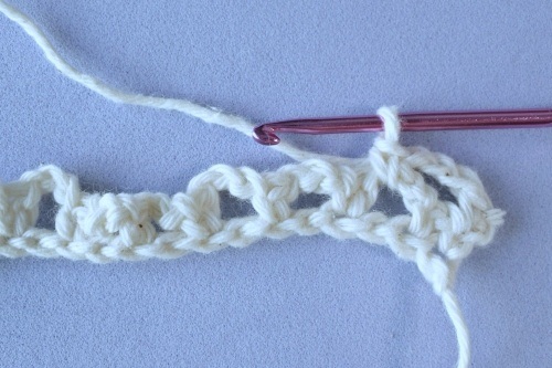 Crochetando Desafios: Tutorial de Babado de Crochê