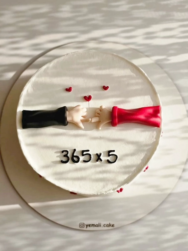 21 Bolos Decorados para Comemorar a União do Casal: Ideias Cheias de Amor