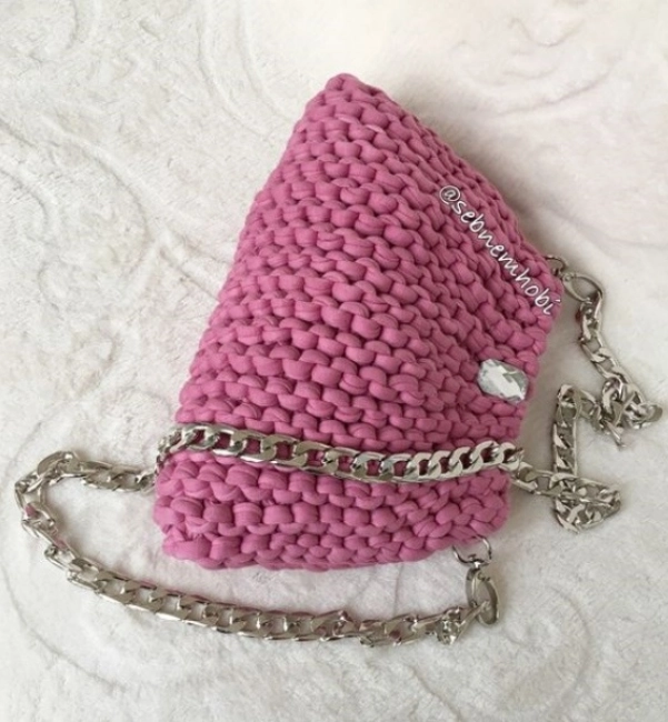 Modelos de Bolsas de Tricô: 15 Ideias Criativas para Fazer e se Inspirar Agora!
