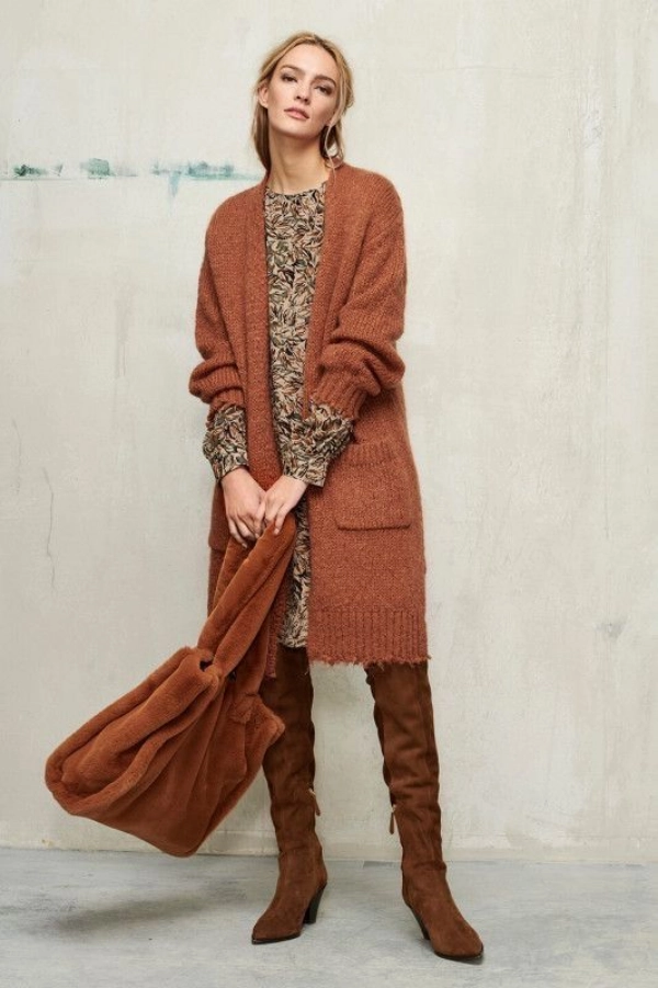 Coturnos e Botas de Inverno: Como Usar o Modelo Perfeito para Seu Estilo