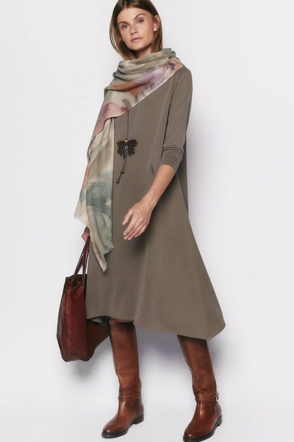 Moda Anti-Idade: 16 Looks Estilosos de Usar Echarpes no Inverno