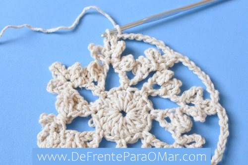 Toalhinha Flor com 3 Pétalas e Gráfico para Imprimir
