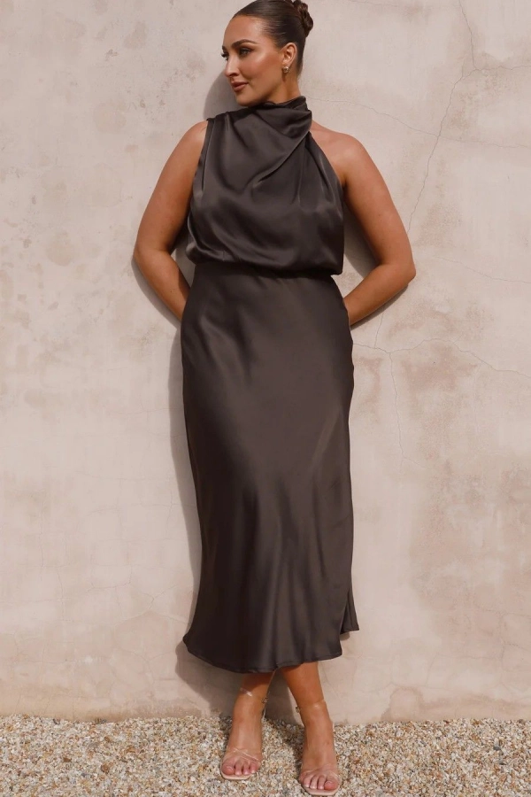 17 Vestidos Midi de Festa que Valorizam o Corpo com Elegância e Sofisticação