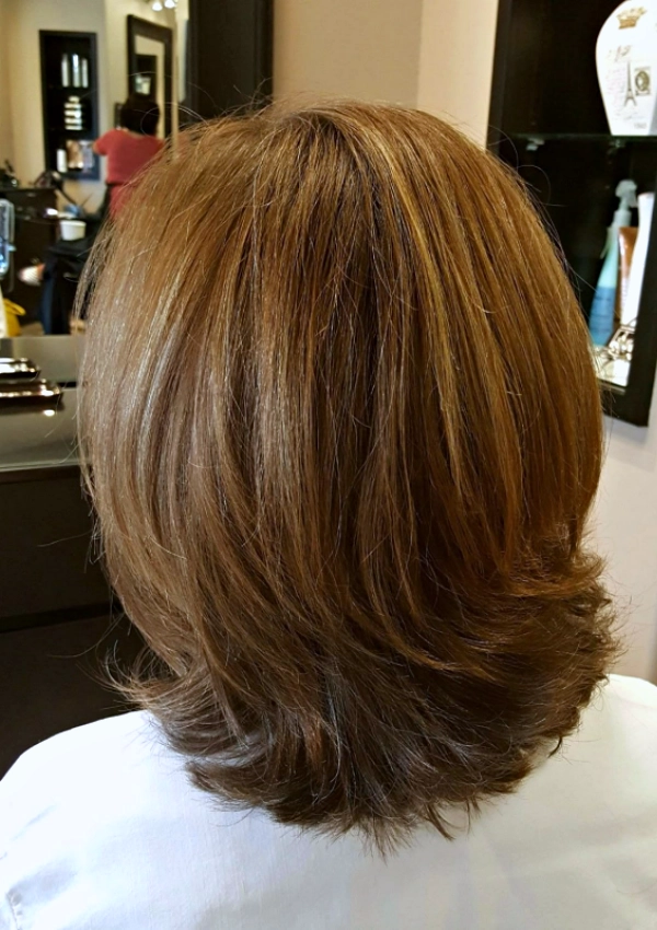 Cortes de Cabelo Modernos para Mulheres 50+ ou 60+ e Valorizar o Look