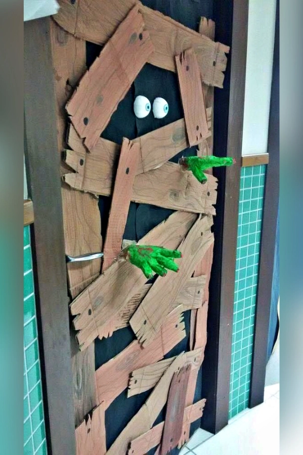 👻 Inspire-se: Decorações de Halloween para Portas e Jardins que Encantam e Divertem!