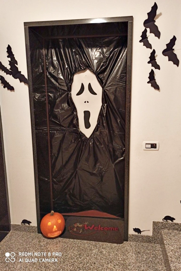 👻 Inspire-se: Decorações de Halloween para Portas e Jardins que Encantam e Divertem!