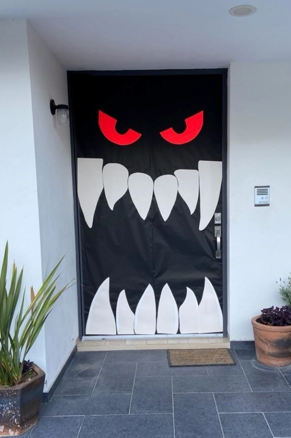 👻 Inspire-se: Decorações de Halloween para Portas e Jardins que Encantam e Divertem!