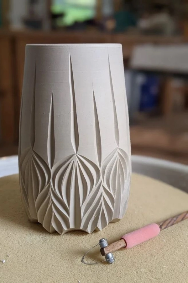 Técnicas Criativas de Desenho na Cerâmica — 23 Ideias para Deixar Suas Peças Apaixonantes!