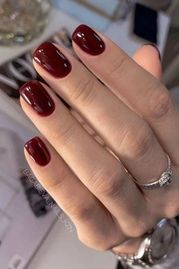 Tendências de Cores nas Unhas na Primavera: Inspirações Vibrantes que Iluminam o Visual 🌸✨