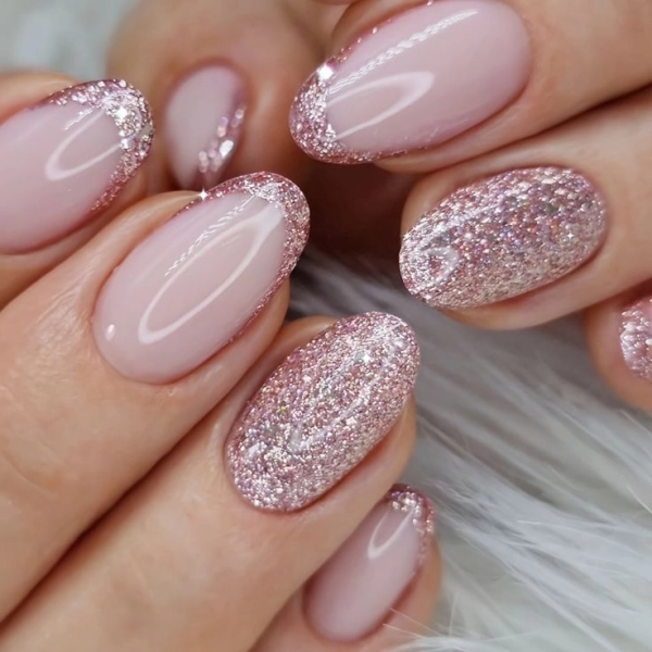 27 Unhas Românticas para Namorar: Esmaltes e Designs Lindos para Dias Especiais
