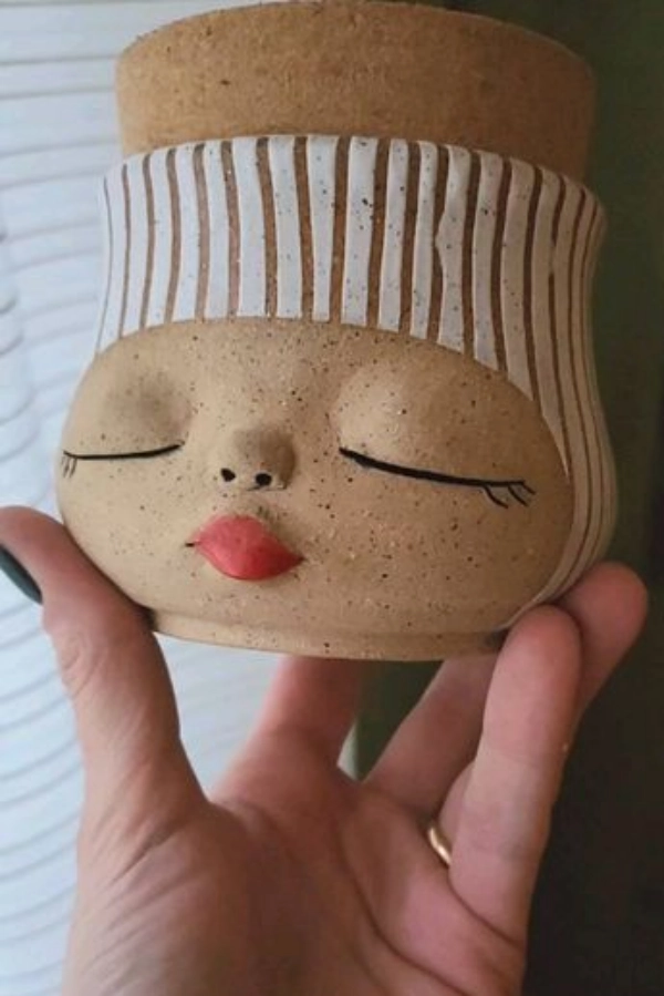 Rostos de Cerâmica Decorativos: 26 Ideias Criativas para Decorar e se Inspirar