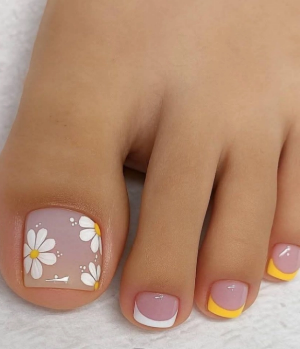 💅Unhas dos Pés no Verão: Cores Vibrantes e Designs Criativos que São Tendência!