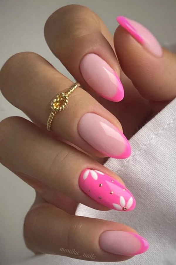 Mãos Bonitas no Verão: Cores e Designs de Unhas que São Tendência