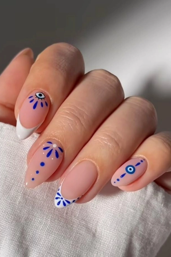 Mãos Bonitas no Verão: Cores e Designs de Unhas que São Tendência