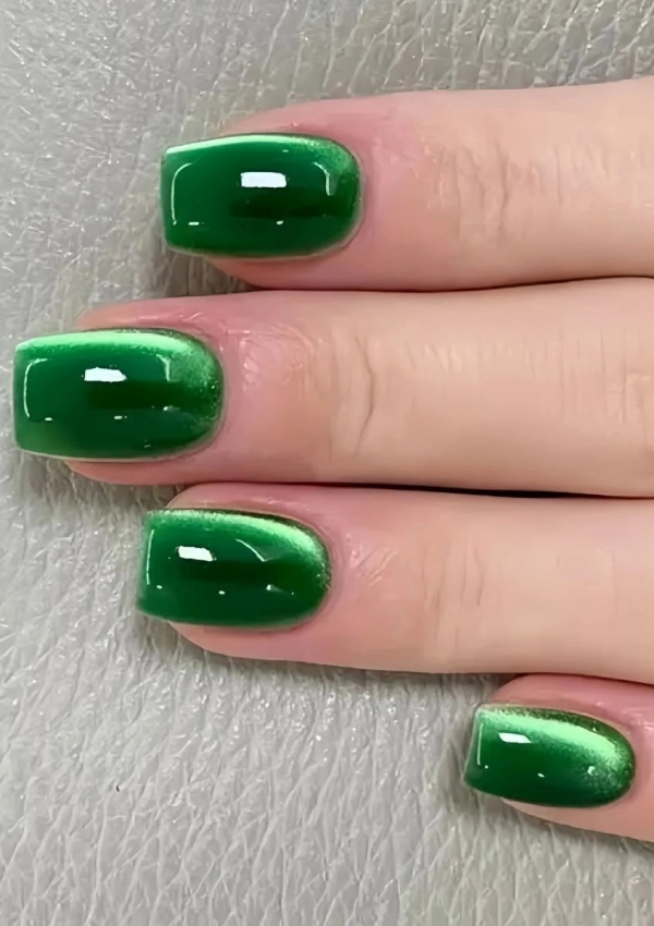Cores de Unhas para o Ano Novo: Azul, Verde e Marrom para Atrair Harmonia e Prosperidade