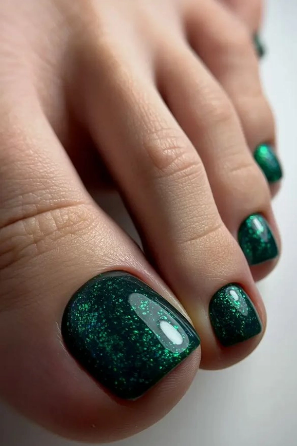 Cores de Unhas para o Ano Novo: Azul, Verde e Marrom para Atrair Harmonia e Prosperidade