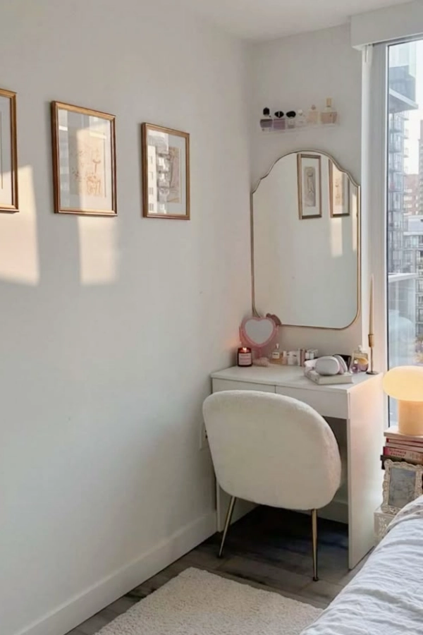 Cantinho de Beleza no Quarto: A Penteadeira Perfeita para Decorar e Organizar