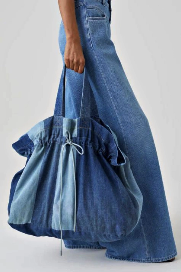 Transforme Jeans Velho em Bolsas Modernas e Sustentáveis: Ideias Úteis e Criativas