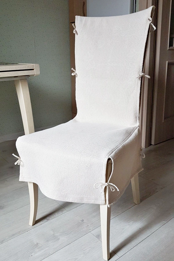 Capas de Cadeiras Criativas ou Tradicionais: Ideias Charmosas para Renovar o Espaço