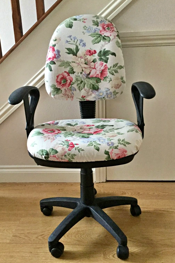 Capas de Cadeiras Criativas ou Tradicionais: Ideias Charmosas para Renovar o Espaço