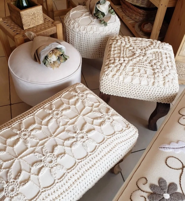 Capas de Cadeiras Criativas ou Tradicionais: Ideias Charmosas para Renovar o Espaço