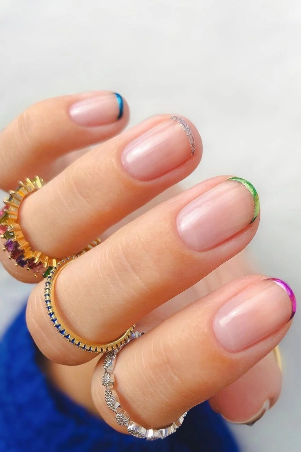 Unhas Decoradas para o Carnaval: Ideias Coloridas, Cheias de Purpurina e Brilho de Verão